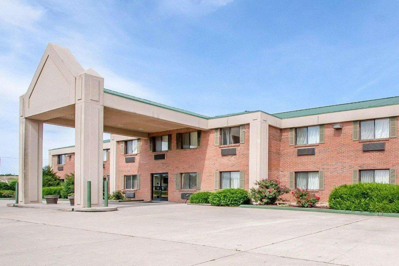 Econo Lodge Dexter Kültér fotó