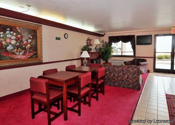 Econo Lodge Dexter Beltér fotó